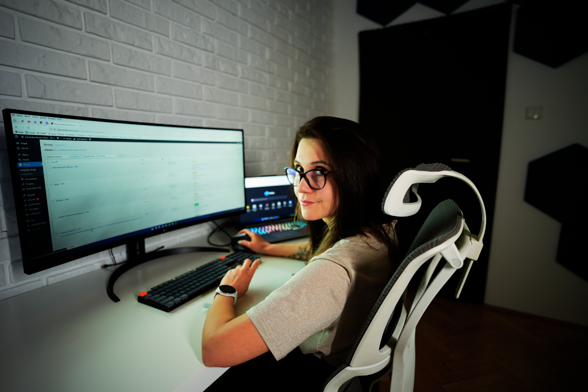 Automatyzacja sprzedaży produktów cyfrowych – praca przy konfiguracji systemu sprzedaży